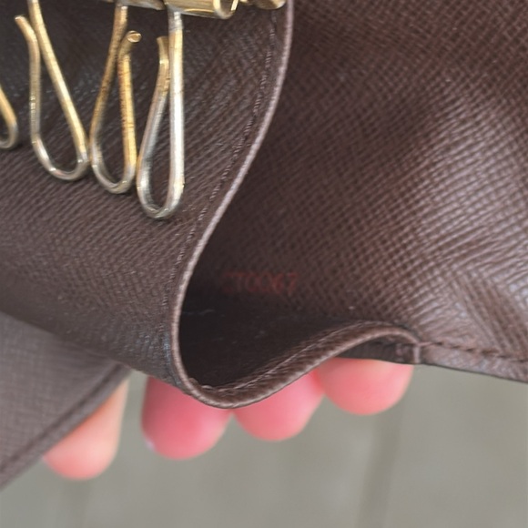 LV damier ebene 6 key holder - Picture 6 of 6